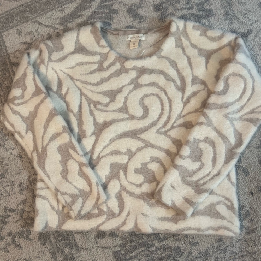 Cynthia Rowley Cream and Gray Swirl Sweater